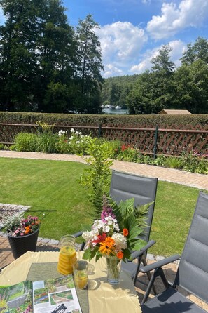 Outdoor dining - direkt am Werbellinsee by Interhome (Joachimsthal)