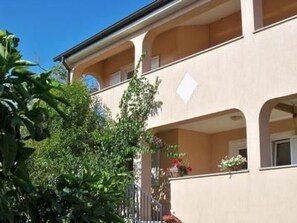 Exterior detail - mit privater Terrasse by Interhome (Pula/Banjole)