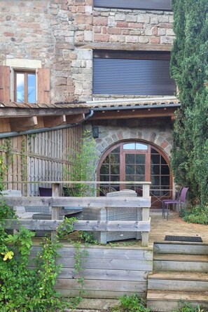 Terrace/patio - Steinhaus und Freischwimmbad, 4 Betten, 2SZ by Interhome (Planzolles)