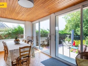 Dining - "Le Crépuscule" (Die Dämmerung) by Interhome (Anneville-sur-Mer)