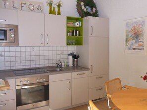 Fridge, microwave, oven, dishwasher - Landleben by Interhome (Fritzlar)