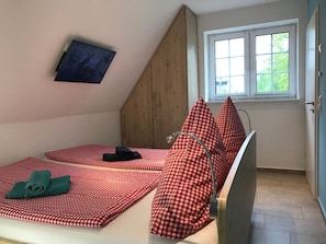 2 bedrooms, internet - Haus Weißdorn im Bispinger Heidezauber by Interhome (Bispingen)