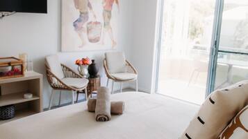 1 bedroom, iron/ironing board, Internet, bed sheets