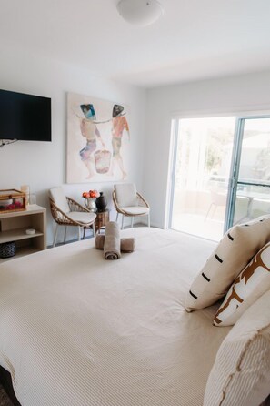 1 makuuhuone, silitysrauta/-lauta, internet, vuodevaatteet