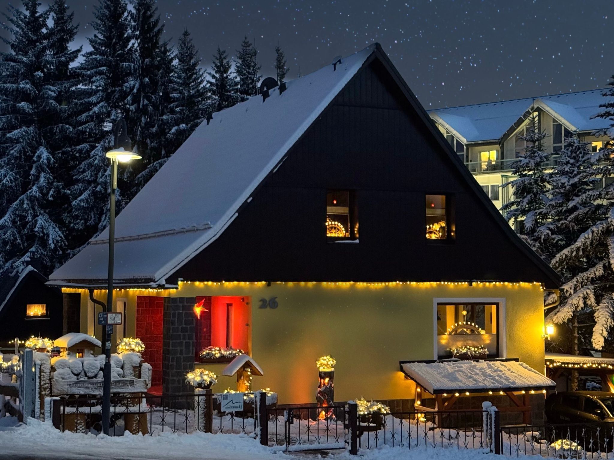 المنشأة من الخارج