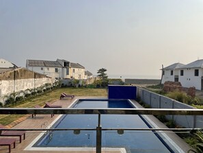 Premium-huone, 1 suuri parisänky | Parveke