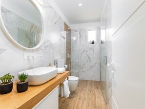 Towels - Villa Grofica, beheizter Pool, Taverne, Strandnähe by Interhome (Pula)