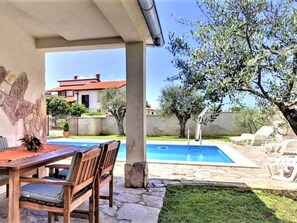 Pool - Villa Vallelunga by Interhome (Pula)
