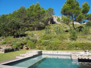 Pool - Provenzalisches Haus mit Pool und Garten by Interhome (Mallemort)