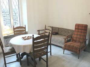 Dining - Cò d'Franz by Interhome (Acquarossa)