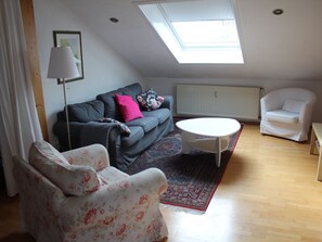 TV - Apartment Nett by Interhome (Blankenheim)