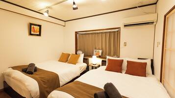 3 bedrooms, iron/ironing board, free WiFi, bed sheets