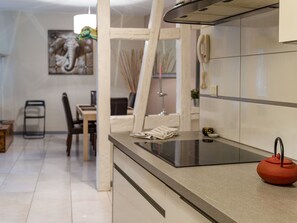 Fridge, microwave, oven, dishwasher - mit zwei Garagenstellplätzen by Interhome (Colmar)