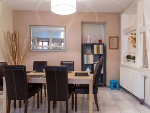 Dining - mit zwei Garagenstellplätzen by Interhome (Colmar)