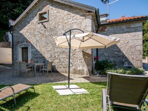 Outdoor dining - Anwesen "Villa Anton" mit eigenem Pool by Interhome (Podgrad)