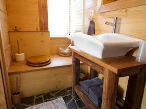 Bathroom - FH Anno Dazumal wie zu Oma's Zeiten by Interhome (Klingenthal)