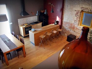 Dining - Liebevoll renoviertes Ferienhaus als Teil eines kleinen Bauernhauses mit abgesc by Interhome (Mont St Éloi)