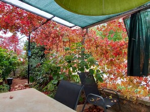 Outdoor dining - appartement de vacances "1 Eti und Mia Haus" by Interhome (Pula/Banjole)