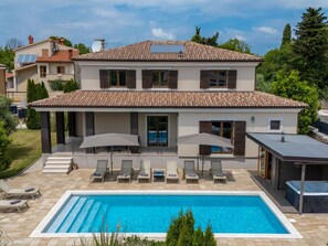 Pool - Villa Dante by Interhome (Bokordici)