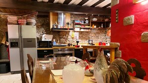 Fridge, microwave, oven, dishwasher - Bugatti in Riquewihr by Interhome (Riquewihr)