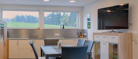 تناول الطعام