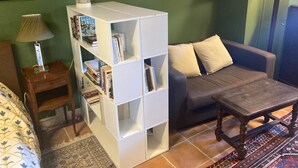 DVD player - Historisches Gourdon by Interhome (Gourdon)