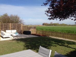 Terrace/patio - Polderwind mit Blick auf die Felder by Interhome (De Panne)