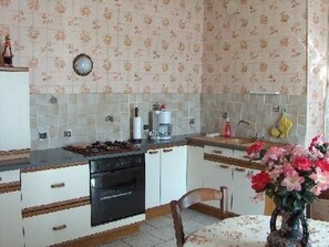 Fridge, microwave, oven, dishwasher - "Leopaul" by Interhome (Vergongheon)