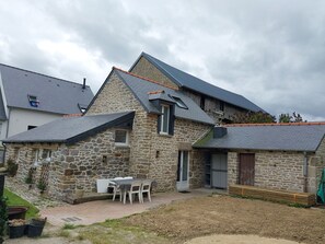 Exterior - Nebengebäude mit lokalem Charme by Interhome (Dinan)