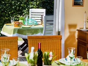 Dining - am Bodensee mit Garten und Terrasse by Interhome (Radolfzell)