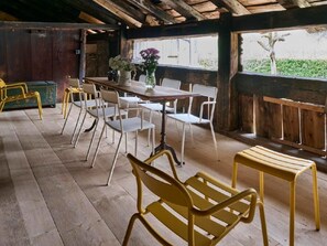 Outdoor dining - Vacation home Heidi by Interhome (Souboz)