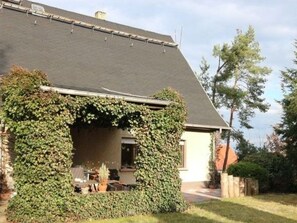 Exterior - mit Pool by Interhome (Bad Schmiedeberg)