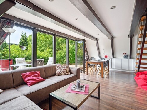 Wunderschönes Ferienhaus im Herzen der Natur by Interhome