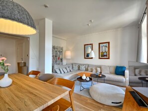 TV, DVD player - Penthouse direkt am Strand mit Meerblick by Interhome (Kolobrzeg)