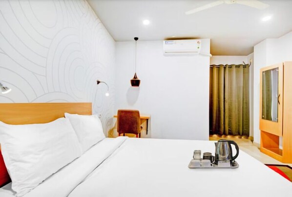 Desk, laptop workspace, free WiFi - Say Volga (Guwahati)