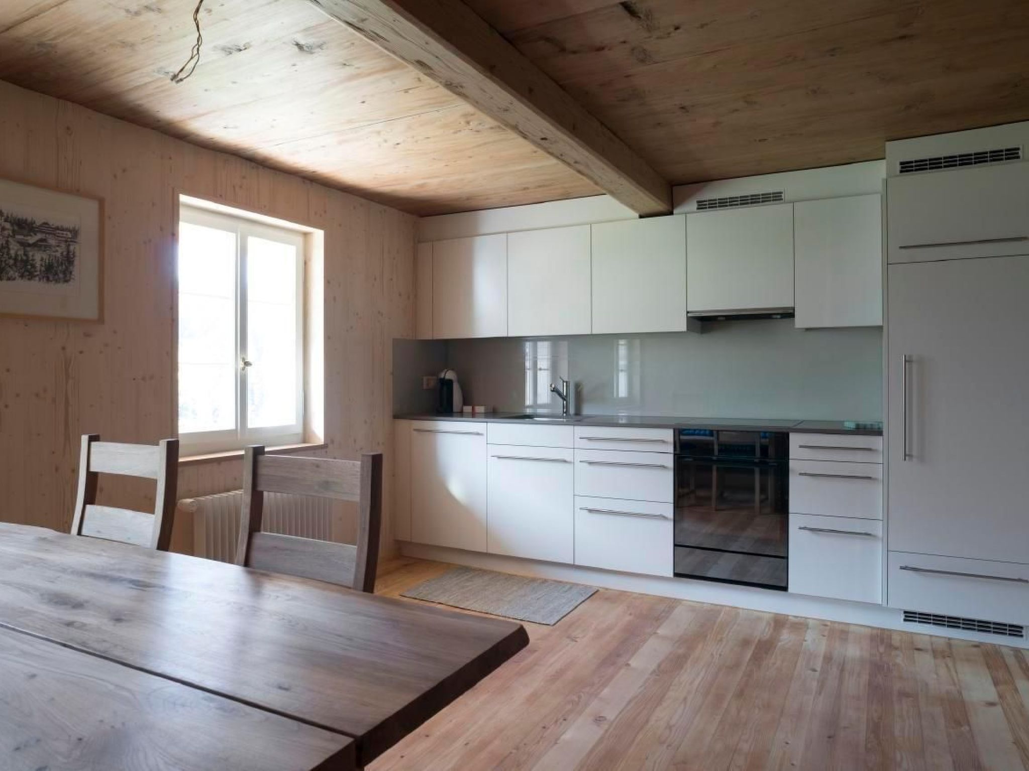 Kühlschrank, Ofen, Geschirrspüler, Kochgeschirr/Geschirr/Besteck