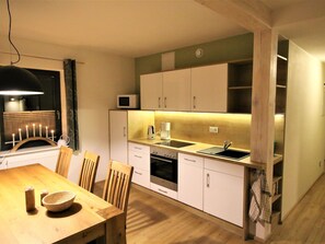 Fridge, microwave, oven, dishwasher - Moderne, niveauvoll eingerichtete Ferienwohnung by Interhome (Carlsfeld)