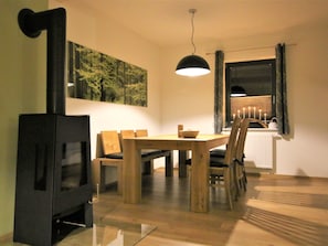 Dining - Moderne, niveauvoll eingerichtete Ferienwohnung by Interhome (Carlsfeld)