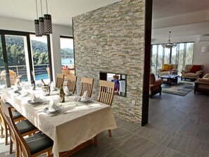 Dining - Luxuriöse Villa Hera,  Korcula,  am Strand by Interhome (Korčula/Zavalatica)
