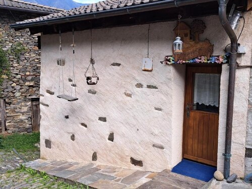 Entdecken Sie den Charme von Casa Clementina in Indemini by Interhome