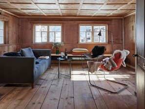 Living area - Haus am Platz - Stiftung Ferien im Baudenkmal by Interhome (Jenaz)