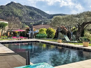 A heated pool - "Villa romaga mit Wallbox by Interhome (Vernet Les Bains)
