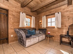 TV, DVD player - Hoizhaus am Badlberg by Interhome (Breitenberg)