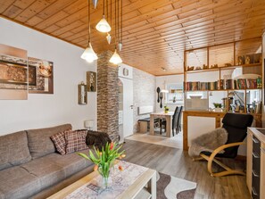 TV, DVD player - Apartment Iris 1 by Interhome (Lutzerath)