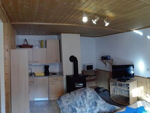 Interior - Ruhiggelegene Wohnung mit Garten und Terrasse by Interhome (Elbingerode)