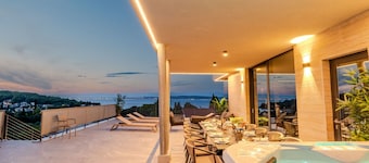 Urlaub Luxusvilla "Villa Supreme Pasman" neu by Interhome