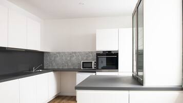 Fridge, microwave, oven, dishwasher