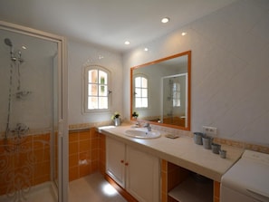 Bathroom - Studio "Le Passet" auf der Skipiste by Interhome (Malaucène)