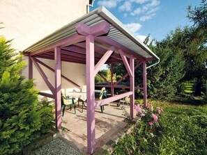 Outdoor dining - Mehnert in Pirna by Interhome (Pirna)