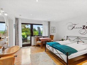 2 bedrooms, Internet - Appartement mit Garten in Schwärzenbach by Interhome (Titisee-Neustadt)